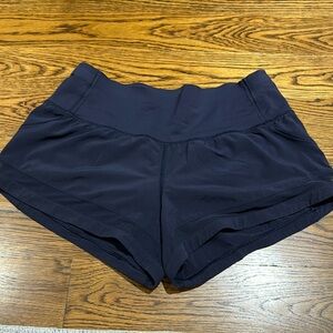 High rise lululemon pace perfect shorts size 8 3" navy